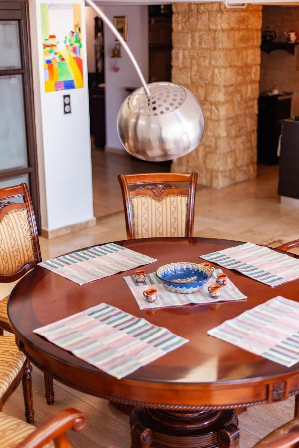 Spacious Apartment In City Centre Iasi Exterior foto